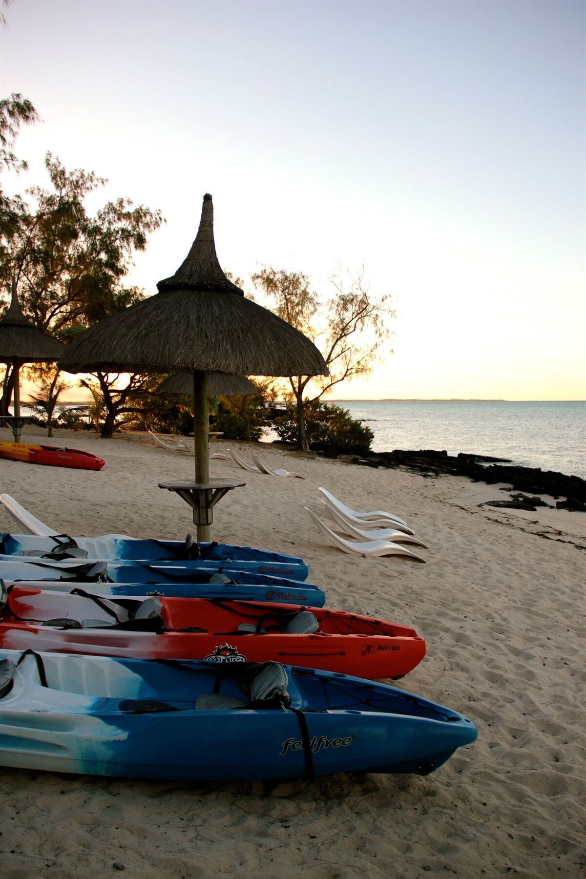 So Beach Villa In Situ Roches Noires Esterno foto